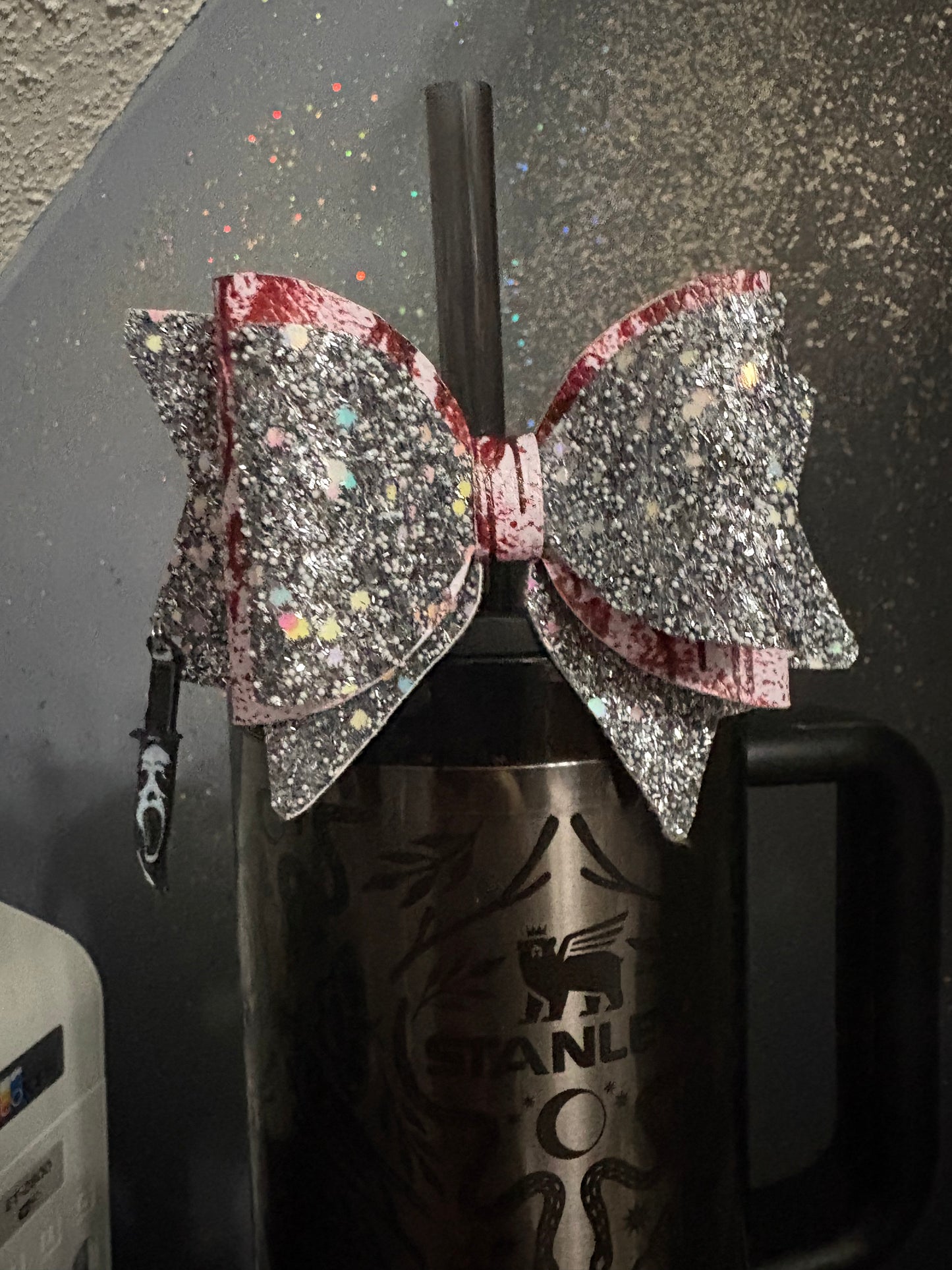 Silver horror straw bow