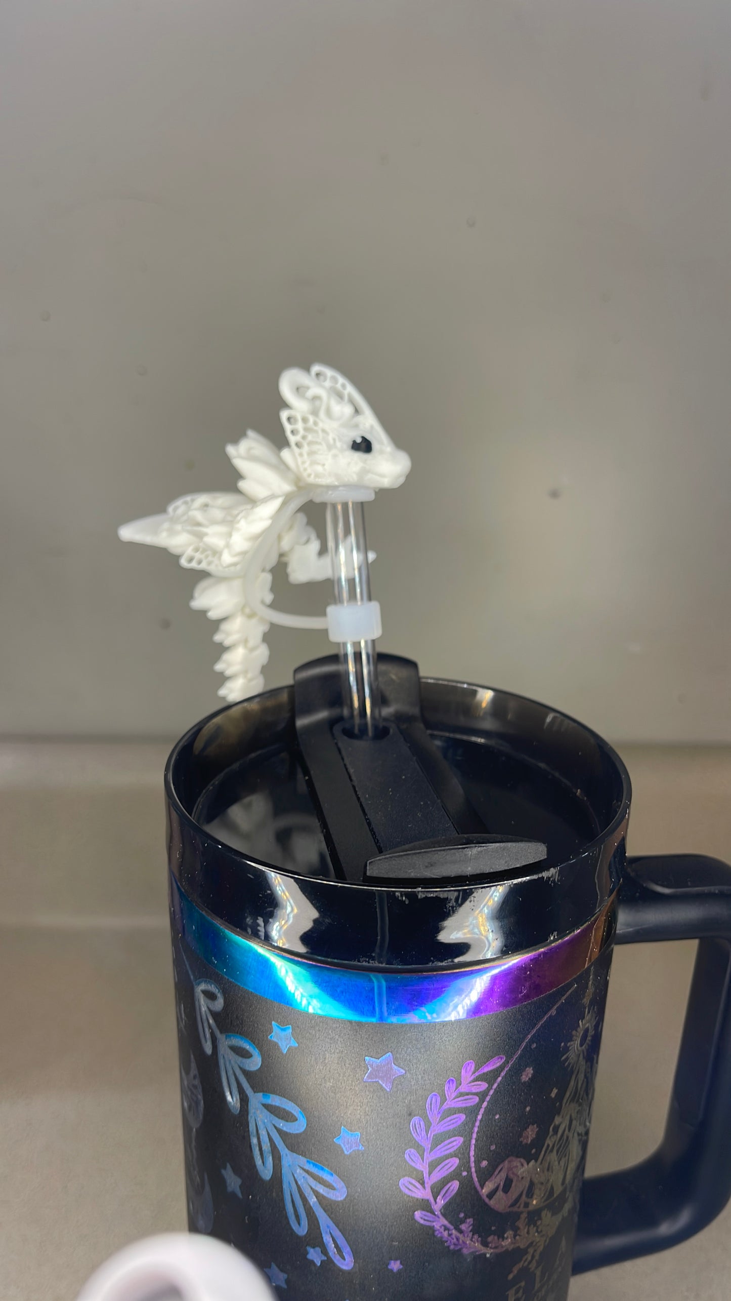 Dragon straw topper