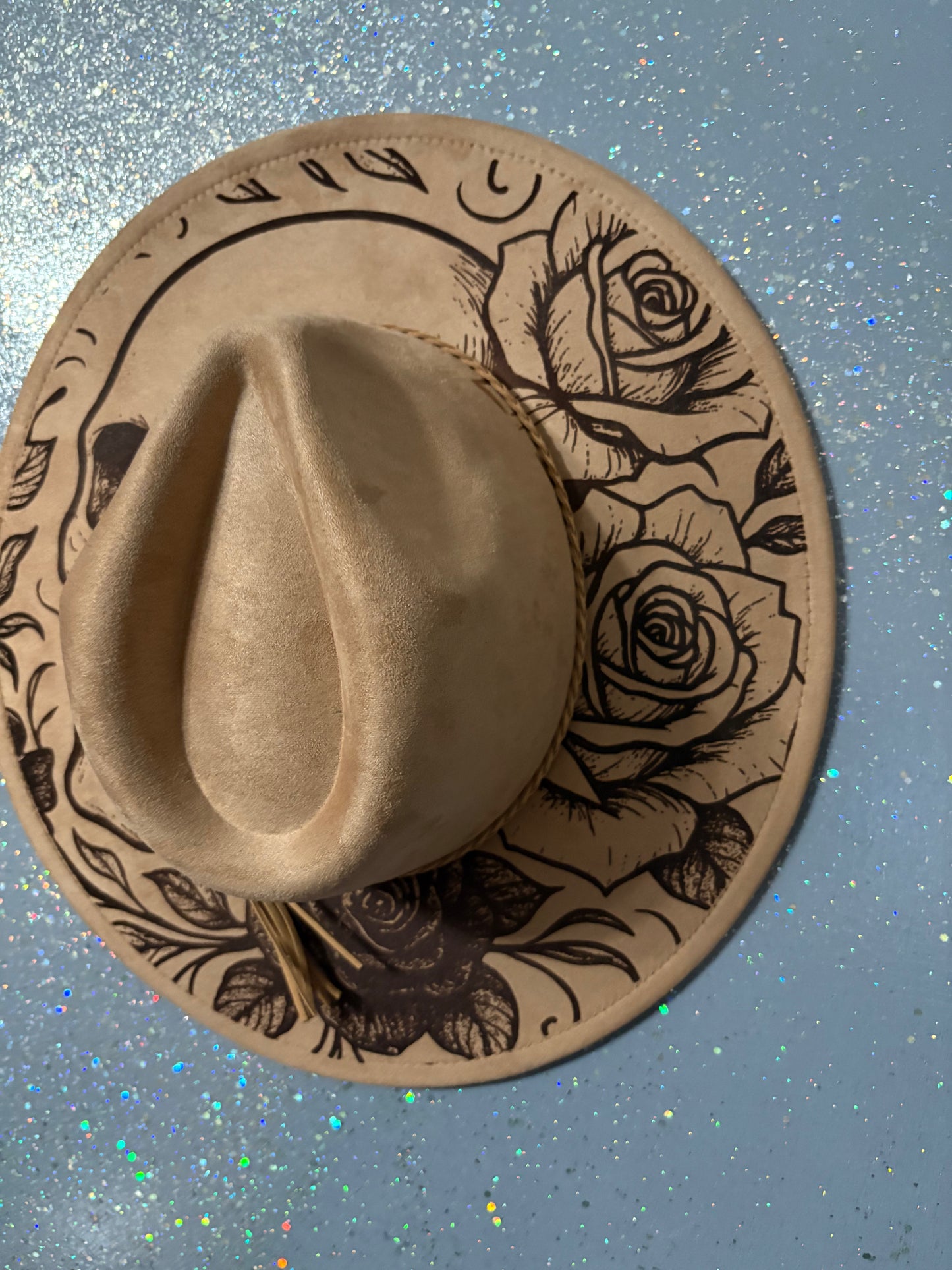 Skull and roses wide brim hat